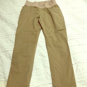 Gap size 8 maternity crop khakis
